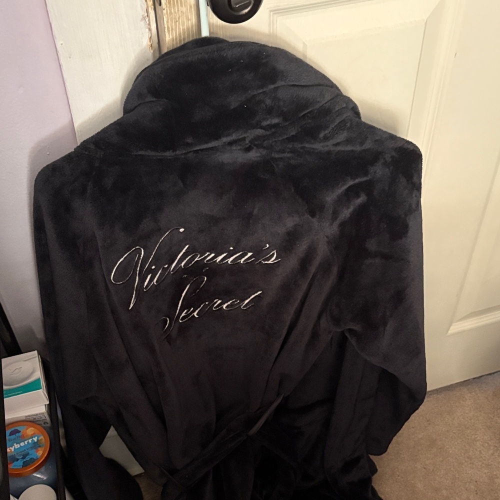 Victoria's Secret Plush Black robe